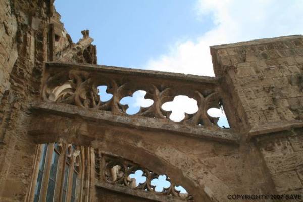 Mimari Özellikler  - Flying Buttresses